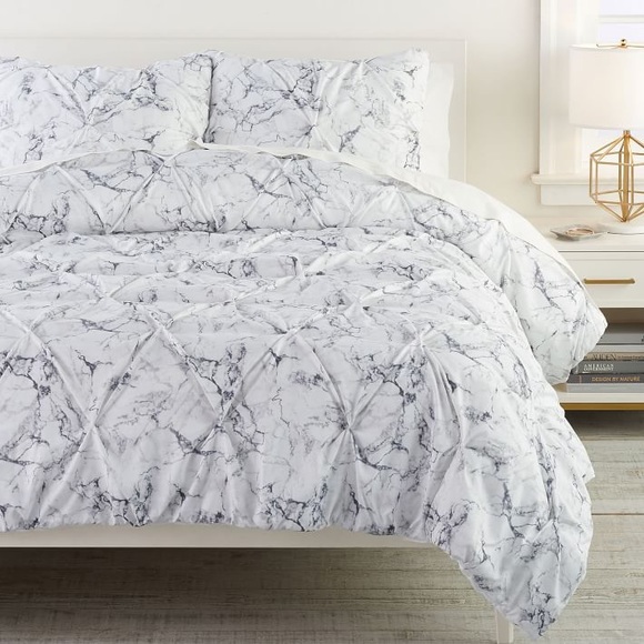 Reversible Pottery Barn Teen Twin XL Marble Microfiber Pintuck Comforter - Picture 1 of 2
